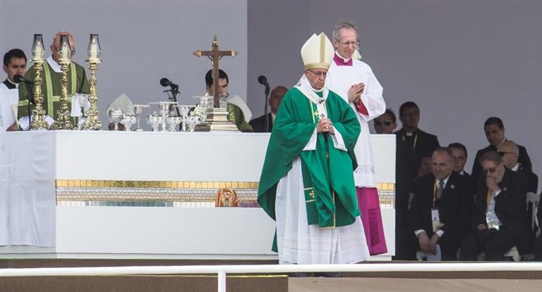 Un millón de personas despidieron al Papa en su última misa en Perù