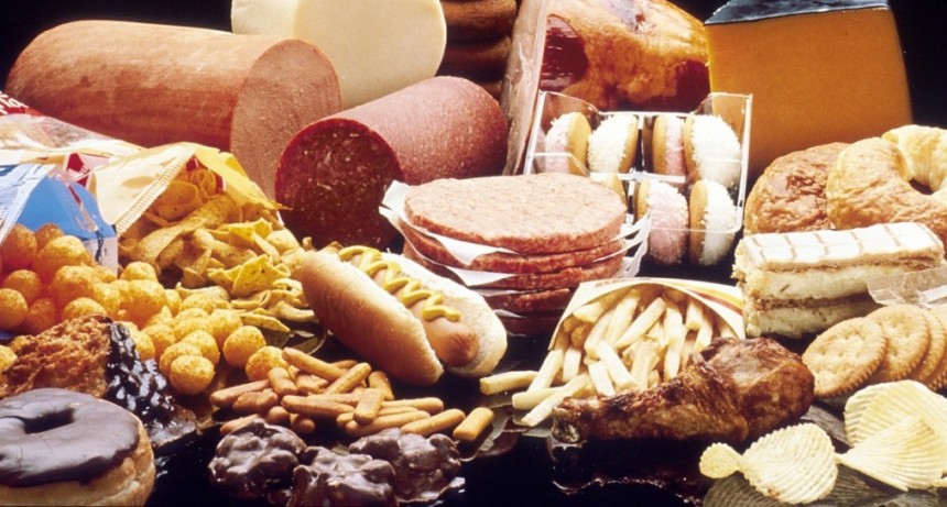 Comer comida al paso provoca obesidad