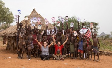 Dibujantes enseñan arte a los chicos del mundo