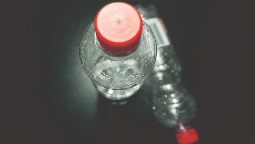 ¿Cuán pura es el agua embotellada?