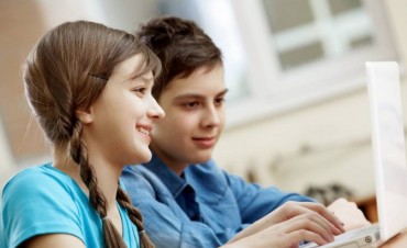 Los adolescentes afirman ser expertos en tecnología pero saben poco de computación