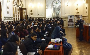 Alumnos del colegio has sido capacitados sobre prevención