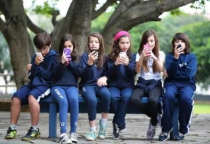 ¿Cómo ayudar a los jóvenes a aceptarse tal y como son?
