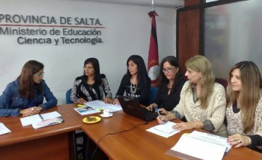 Analizan propuestas para el calendario escolar 2017