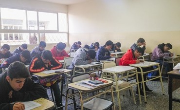  Casi 3 de cada 10 alumnos repiten primer año repite la Secundaria 